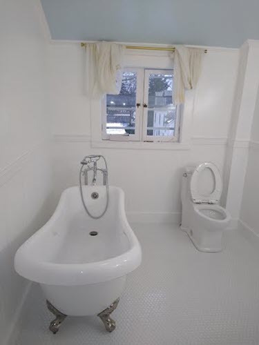 Remodelled bathroom - tub and toilet