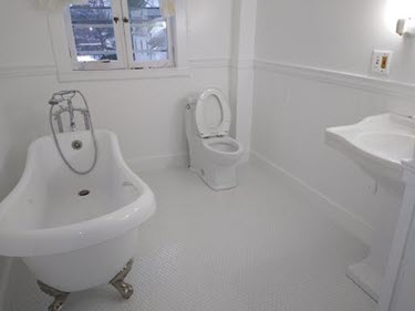 Remodelled bathroom - tub, toilet and sink